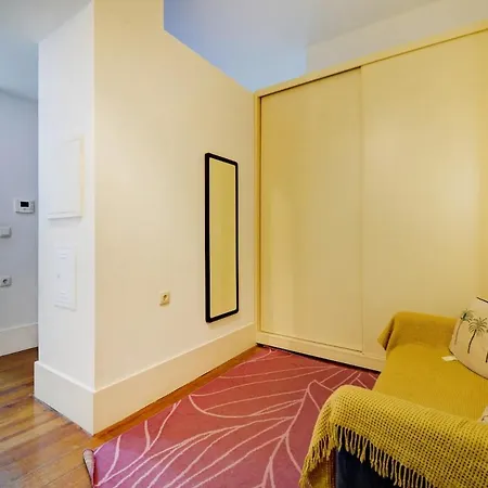 Διαμέρισμα Bright Cedofeita Flat With Balcony