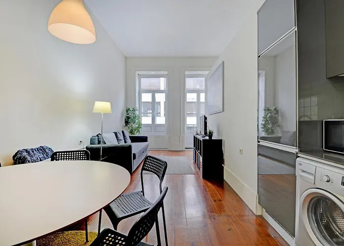 Lejlighed Bright Cedofeita Flat With Balcony *