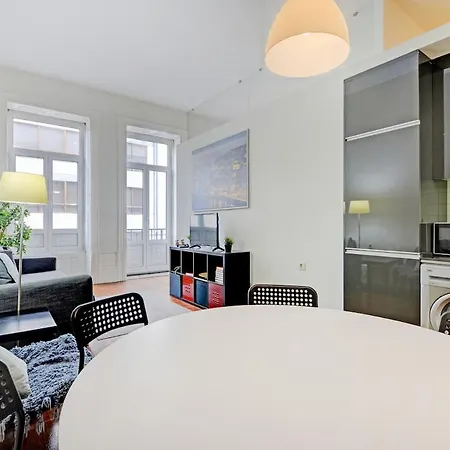 Bright Cedofeita Flat With Balcony Apartman *